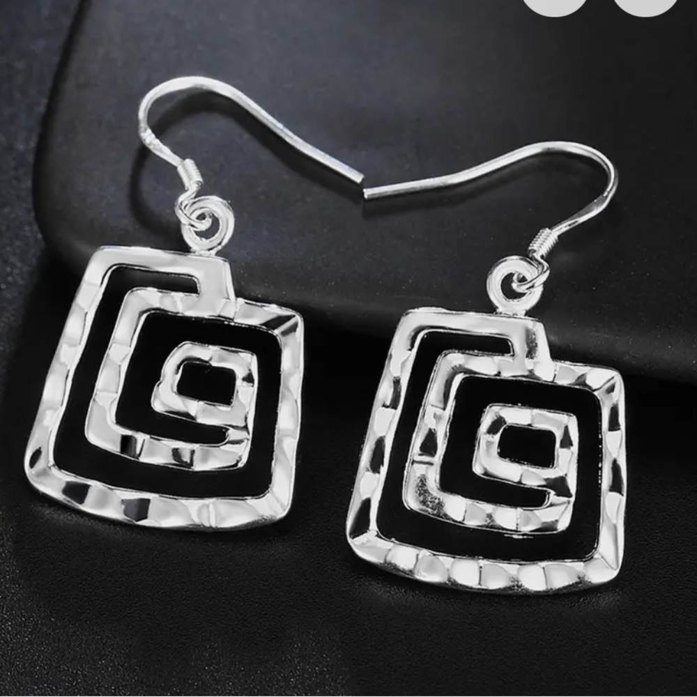79. NEW 925 Sterling Silver Drop Earrings - Picture 1 of 2